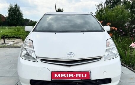 Toyota Prius, 2004 год, 155 000 рублей, 1 фотография