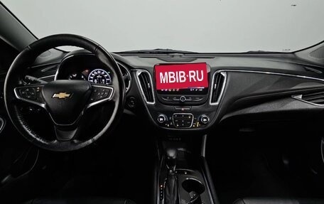 Chevrolet Malibu IX, 2022 год, 1 850 000 рублей, 4 фотография