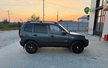Chevrolet Niva I рестайлинг, 2015 год, 650 000 рублей, 14 фотография