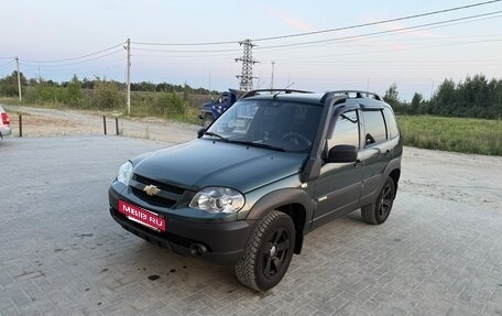Chevrolet Niva I рестайлинг, 2015 год, 650 000 рублей, 17 фотография