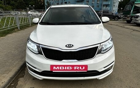 KIA Rio III рестайлинг, 2016 год, 1 100 000 рублей, 2 фотография