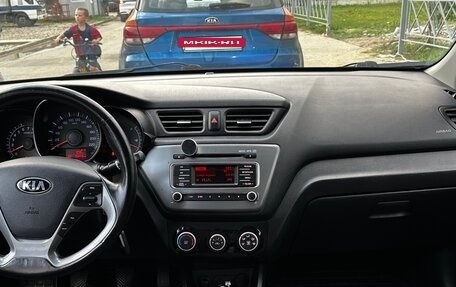 KIA Rio III рестайлинг, 2016 год, 1 100 000 рублей, 17 фотография