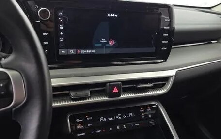 KIA K5, 2023 год, 2 300 000 рублей, 13 фотография