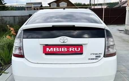 Toyota Prius, 2004 год, 155 000 рублей, 3 фотография