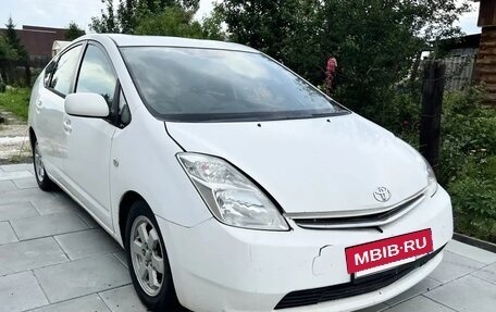Toyota Prius, 2004 год, 155 000 рублей, 5 фотография
