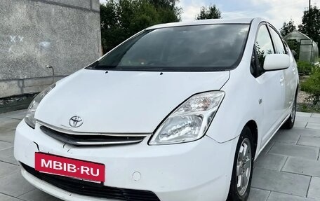 Toyota Prius, 2004 год, 155 000 рублей, 4 фотография