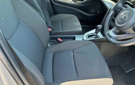 Toyota Yaris Cross, 2022 год, 1 560 000 рублей, 4 фотография