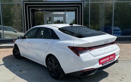 Hyundai Elantra, 2021 год, 1 689 000 рублей, 14 фотография