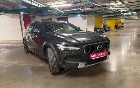 Volvo V90 Cross Country I рестайлинг, 2018 год, 3 850 000 рублей, 2 фотография