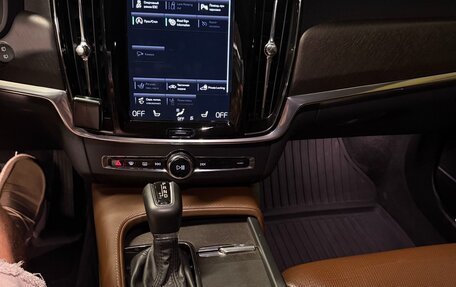 Volvo V90 Cross Country I рестайлинг, 2018 год, 3 850 000 рублей, 9 фотография