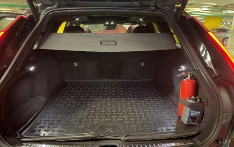 Volvo V90 Cross Country I рестайлинг, 2018 год, 3 850 000 рублей, 12 фотография