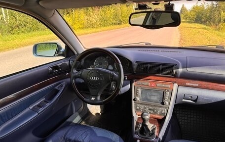 Audi A4, 1998 год, 850 000 рублей, 15 фотография