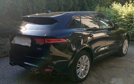Jaguar F-Pace, 2017 год, 3 950 000 рублей, 2 фотография