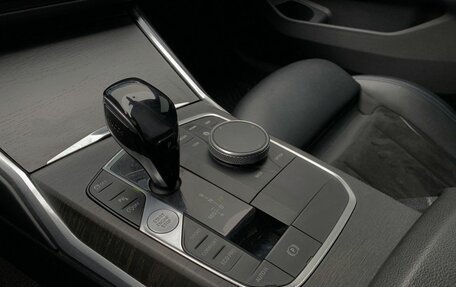 BMW 3 серия, 2019 год, 2 880 000 рублей, 15 фотография