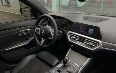 BMW 3 серия, 2019 год, 2 880 000 рублей, 13 фотография
