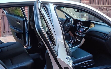 Honda Accord IX рестайлинг, 2013 год, 2 480 000 рублей, 11 фотография