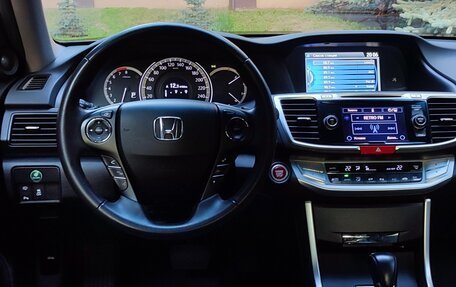 Honda Accord IX рестайлинг, 2013 год, 2 480 000 рублей, 15 фотография