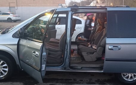 Chrysler Voyager IV, 2003 год, 300 000 рублей, 5 фотография