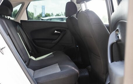 Volkswagen Polo VI (EU Market), 2013 год, 600 000 рублей, 13 фотография