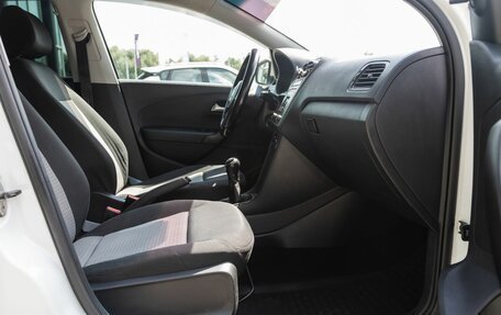Volkswagen Polo VI (EU Market), 2013 год, 600 000 рублей, 11 фотография