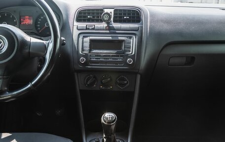 Volkswagen Polo VI (EU Market), 2013 год, 600 000 рублей, 18 фотография