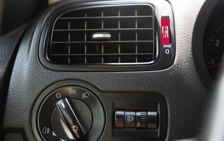 Volkswagen Polo VI (EU Market), 2013 год, 600 000 рублей, 20 фотография