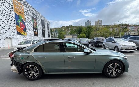 Mercedes-Benz E-Класс, 2024 год, 4 100 000 рублей, 5 фотография