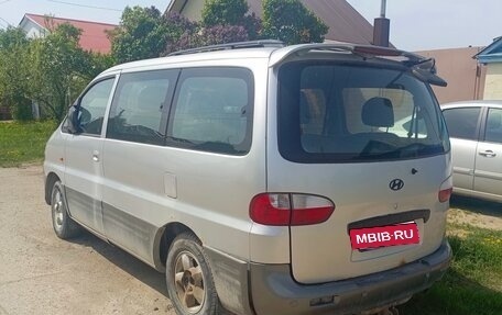 Hyundai Starex I рестайлинг, 2004 год, 200 000 рублей, 2 фотография