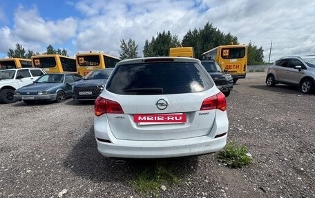 Opel Astra J, 2011 год, 600 000 рублей, 4 фотография