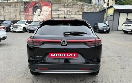 Honda Vezel, 2024 год, 2 650 000 рублей, 4 фотография