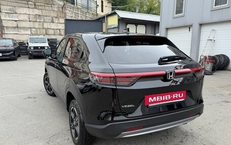 Honda Vezel, 2024 год, 2 650 000 рублей, 5 фотография
