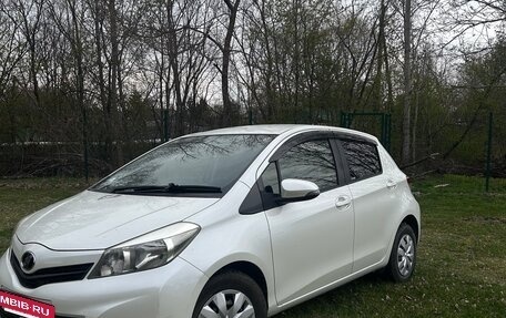 Toyota Vitz, 2012 год, 650 000 рублей, 2 фотография