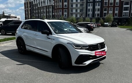 Volkswagen Tiguan II, 2021 год, 3 700 000 рублей, 3 фотография