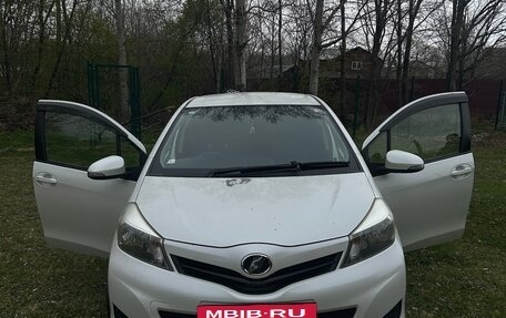 Toyota Vitz, 2012 год, 650 000 рублей, 15 фотография