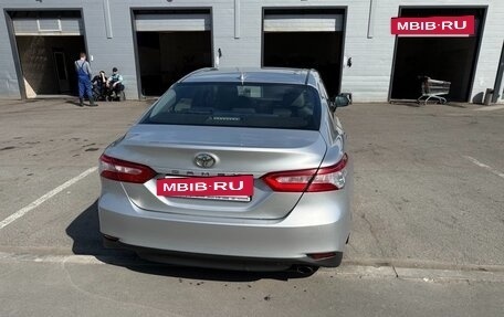 Toyota Camry, 2018 год, 3 150 000 рублей, 5 фотография