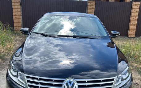 Volkswagen Passat B7, 2014 год, 1 990 000 рублей, 2 фотография