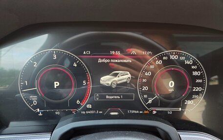 Volkswagen Touareg III, 2019 год, 4 950 000 рублей, 6 фотография