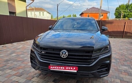 Volkswagen Touareg III, 2019 год, 4 950 000 рублей, 2 фотография