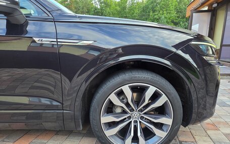 Volkswagen Touareg III, 2019 год, 4 950 000 рублей, 16 фотография