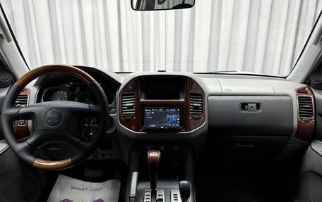 Mitsubishi Pajero III рестайлинг, 2004 год, 1 179 000 рублей, 11 фотография