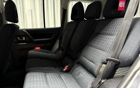 Mitsubishi Pajero III рестайлинг, 2004 год, 1 179 000 рублей, 26 фотография