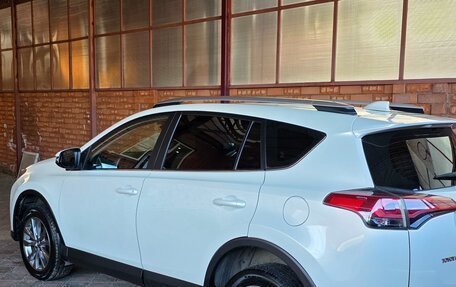 Toyota RAV4, 2018 год, 3 000 000 рублей, 1 фотография