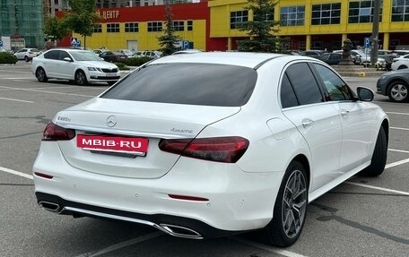 Mercedes-Benz E-Класс, 2020 год, 4 200 000 рублей, 4 фотография