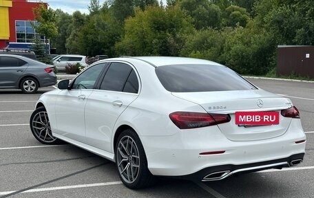 Mercedes-Benz E-Класс, 2020 год, 4 200 000 рублей, 3 фотография