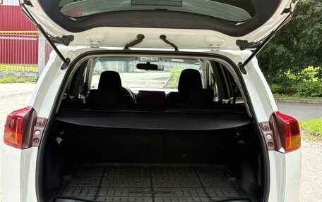 Toyota RAV4, 2013 год, 1 640 000 рублей, 9 фотография