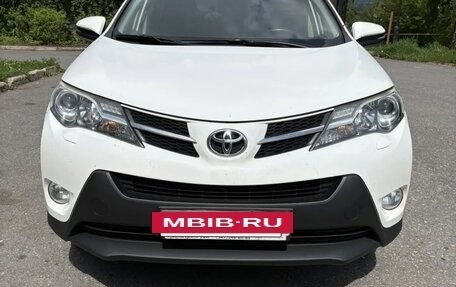 Toyota RAV4, 2013 год, 1 640 000 рублей, 6 фотография