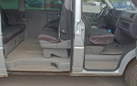 Volkswagen Multivan T4, 2002 год, 1 300 000 рублей, 7 фотография