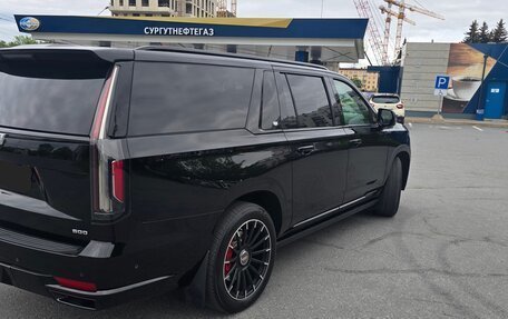 Cadillac Escalade V, 2022 год, 10 850 000 рублей, 2 фотография