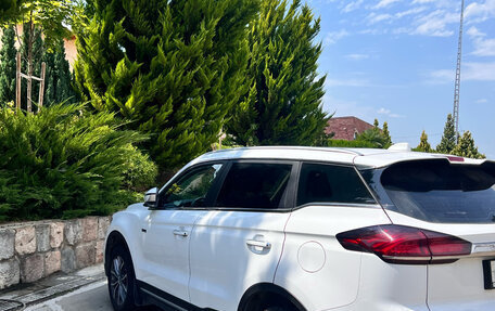 Geely Atlas, 2023 год, 2 200 000 рублей, 7 фотография