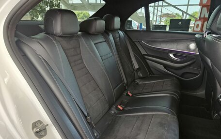 Mercedes-Benz E-Класс, 2017 год, 3 299 000 рублей, 19 фотография